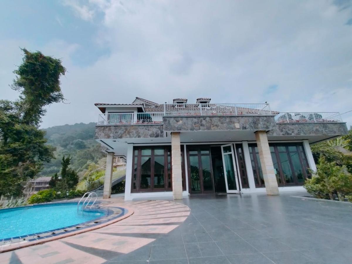 Villa Santika Puncak Pass Cimacan Экстерьер фото