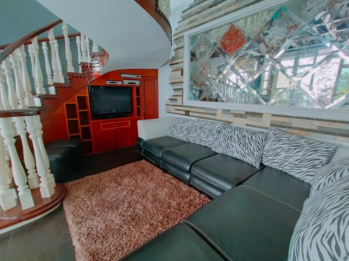 Villa Santika Puncak Pass Cimacan Экстерьер фото
