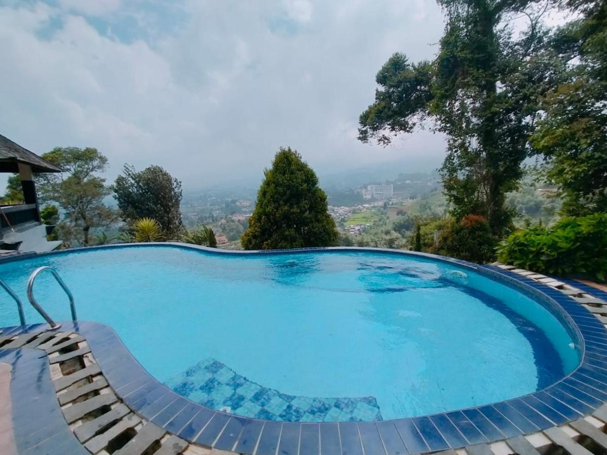 Villa Santika Puncak Pass Cimacan Экстерьер фото