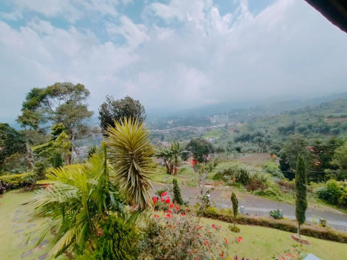 Villa Santika Puncak Pass Cimacan Экстерьер фото